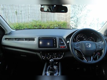 Used Honda HR-V 2016 for sale - 77823761: Photo