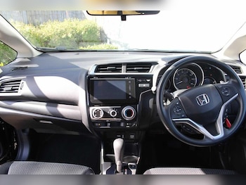 Used Honda Jazz 2018 for sale - 78157666: Photo