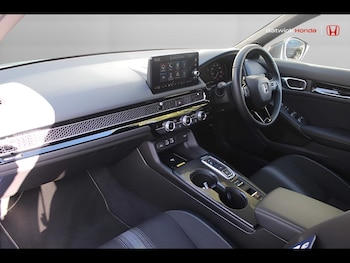 Used Honda Civic 2022 for sale - 76189836: Photo 2