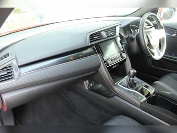 Used Honda Civic 2021 for sale - 78675994: Photo