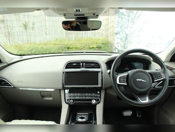 Used Jaguar F-Pace 2019 for sale - 78046760: Photo