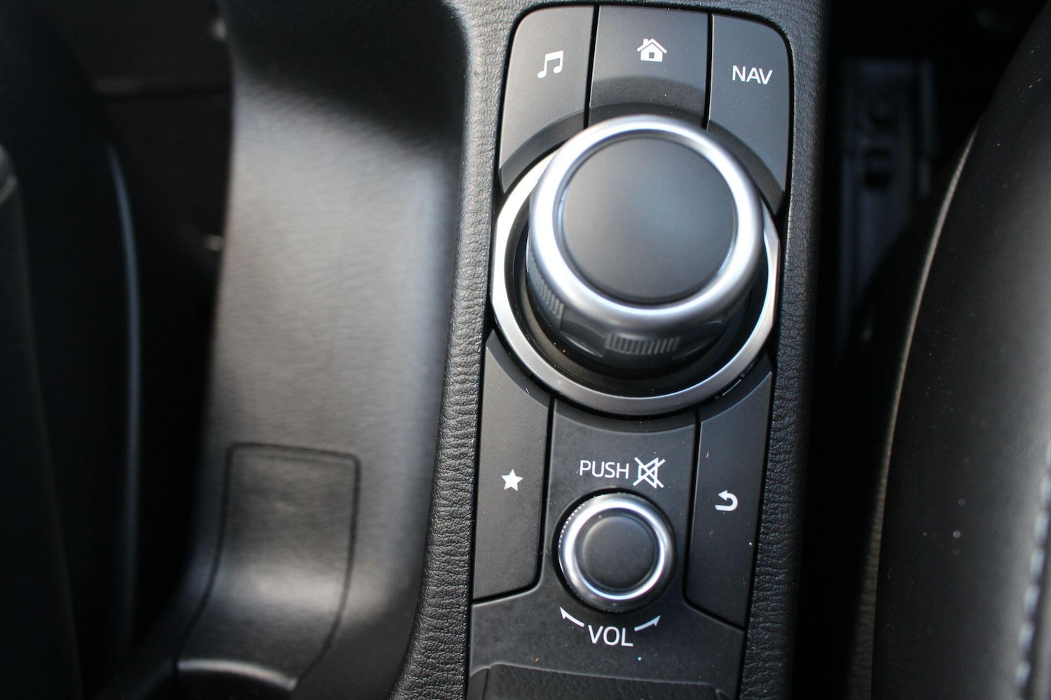 Used Mazda Mazda2 2021 for sale - 77057193: Photo 20