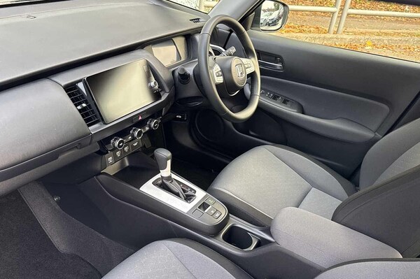 Used Honda Jazz 2024 for sale - 76307156: Photo 2