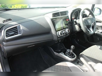 Used Honda Jazz 2017 for sale - 78684419: Photo