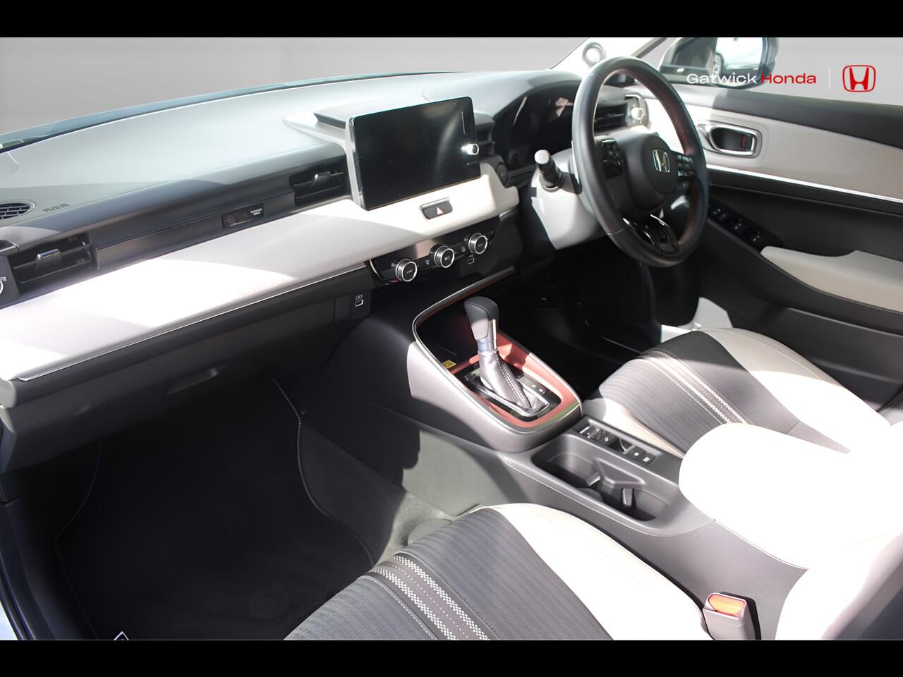 Used Honda HR-V 2023 for sale - 76122534: Photo 2