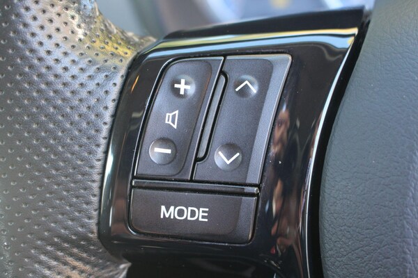 Used Toyota Yaris 2016 for sale - 76270122: Photo 24