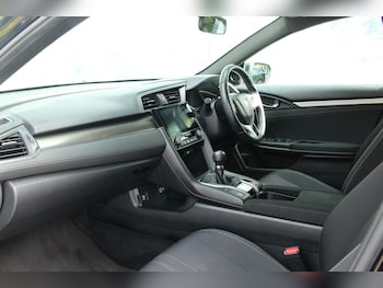 Used Honda Civic 2019 for sale - 78853982: Photo