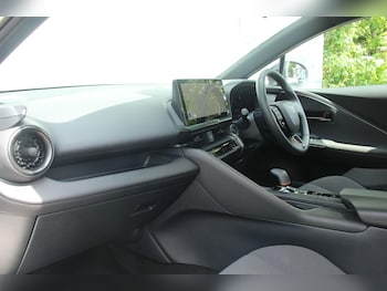 Used Toyota C-HR 2024 for sale - 78763237: Photo