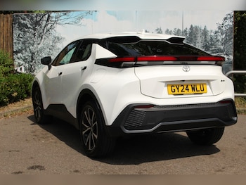 Used Toyota C-HR 2024 for sale - 78763237: Photo