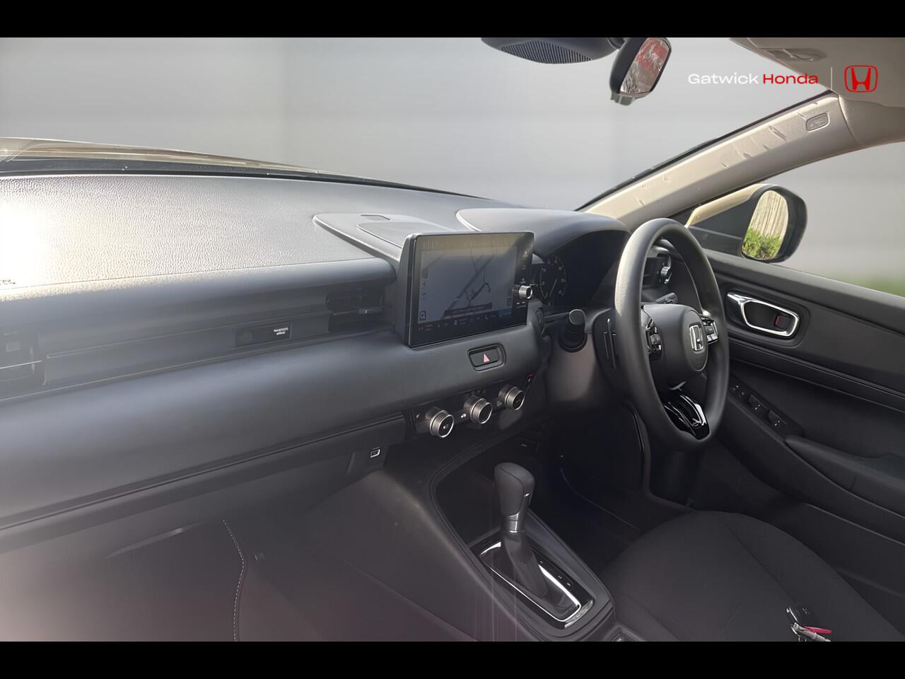 Used Honda HR-V 2023 for sale - 76336189: Photo 2