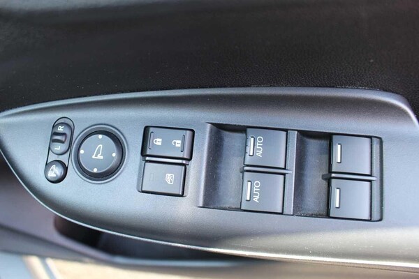 Used Honda Jazz 2016 for sale - 76214141: Photo 17