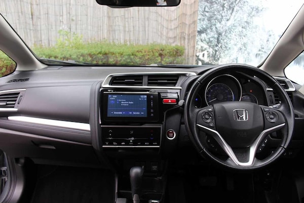 Used Honda Jazz 2016 for sale - 76214141: Photo 4