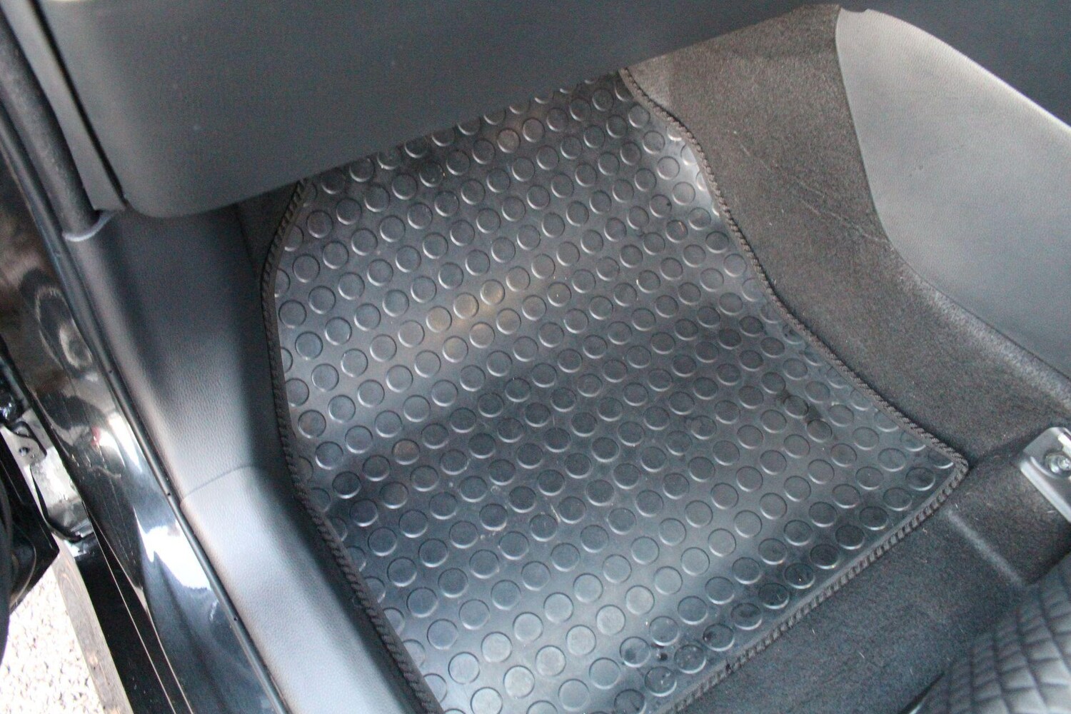 Used Toyota Yaris for sale - 76936374: Photo 15