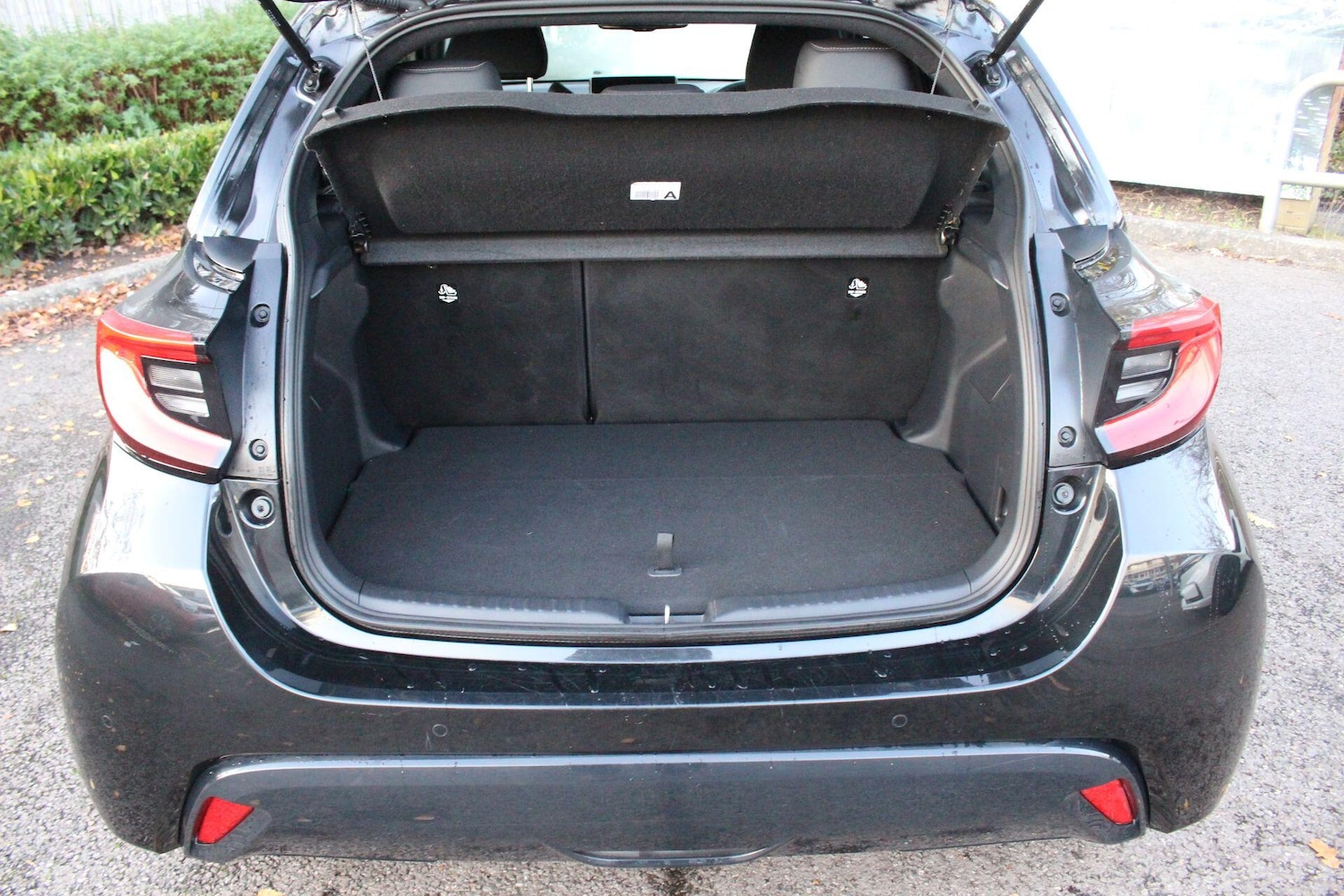 Used Toyota Yaris for sale - 76936374: Photo 17