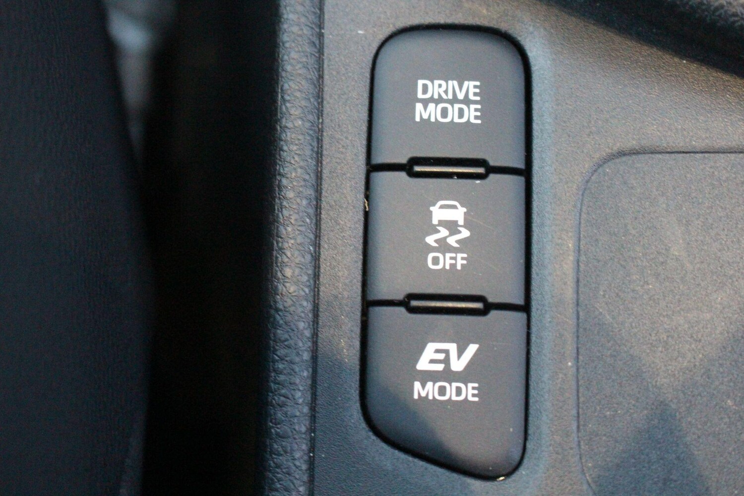 Used Toyota Yaris for sale - 76936374: Photo 24