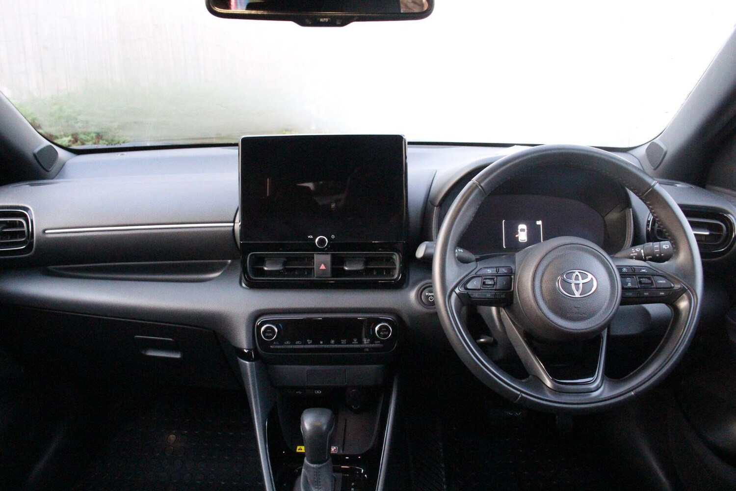 Used Toyota Yaris for sale - 76936374: Photo 4