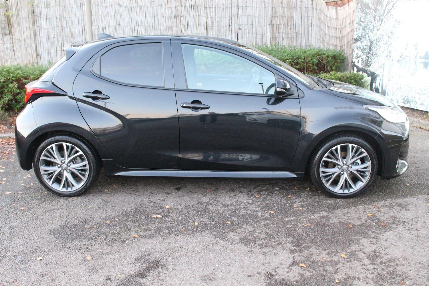 Used Toyota Yaris for sale - 76936374: Photo 5