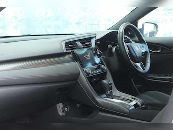 Used Honda Civic 2017 for sale - 78573709: Photo