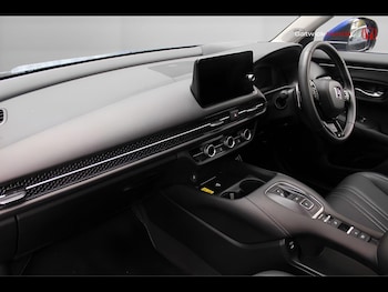 Used Honda ZR-V 2024 for sale - 76179633: Photo 2