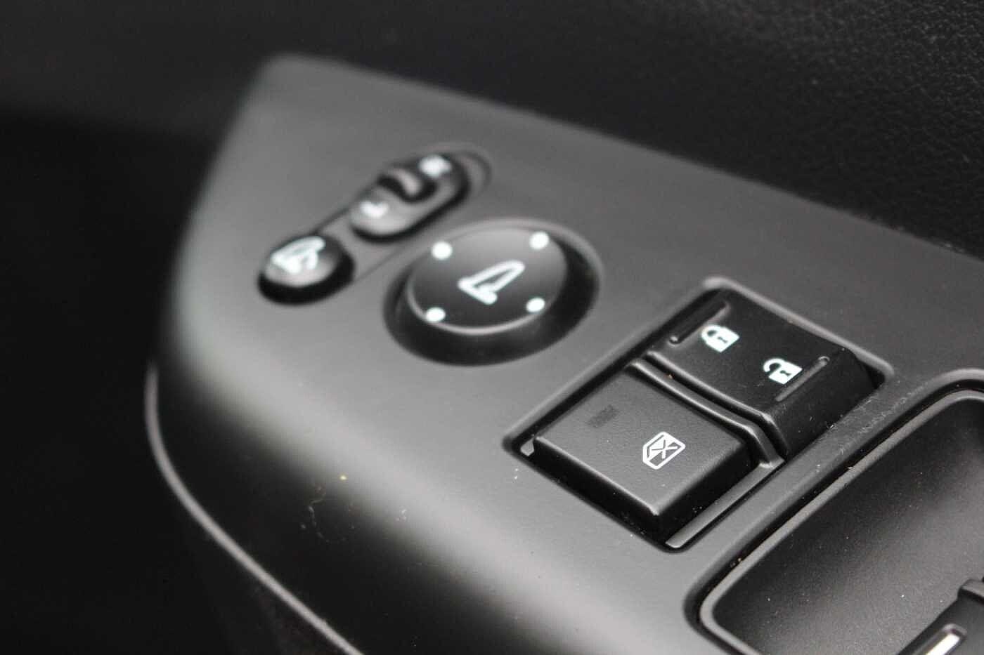 Used Honda CR-V 2018 for sale - 76084700: Photo 17