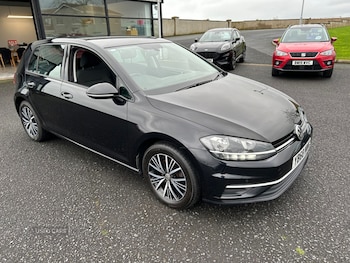 Volkswagen - Golf