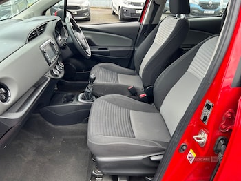 Used Toyota Yaris 2019 for sale - 78989592: Photo