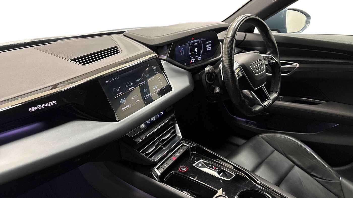 Used Audi e-tron 2021 for sale - 76108971: Photo 2