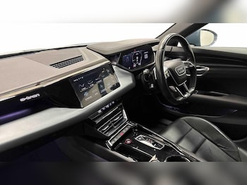 Used Audi e-tron 2021 for sale - 76108971: Photo 2