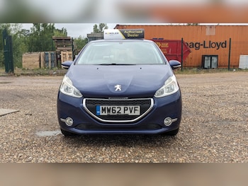 Used Peugeot 208 2013 for sale - 74900029: Photo