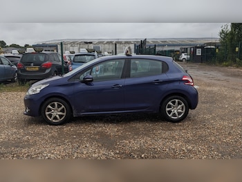 Used Peugeot 208 2013 for sale - 74900029: Photo