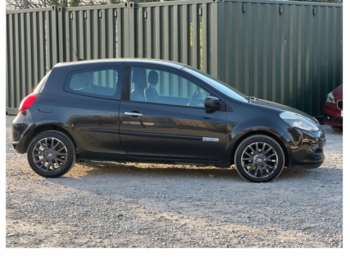 Used Renault Clio 2010 for sale - 74537518: Photo