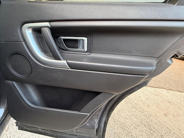 Used Land Rover Discovery Sport 2016 for sale - 76188977: Photo 29