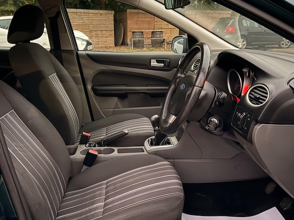 Used Ford Focus 2008 for sale - 76294602: Photo 14