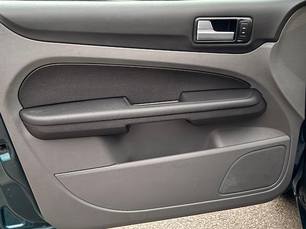 Used Ford Focus 2008 for sale - 76294602: Photo 19