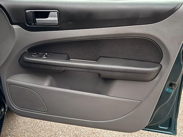 Used Ford Focus 2008 for sale - 76294602: Photo 20