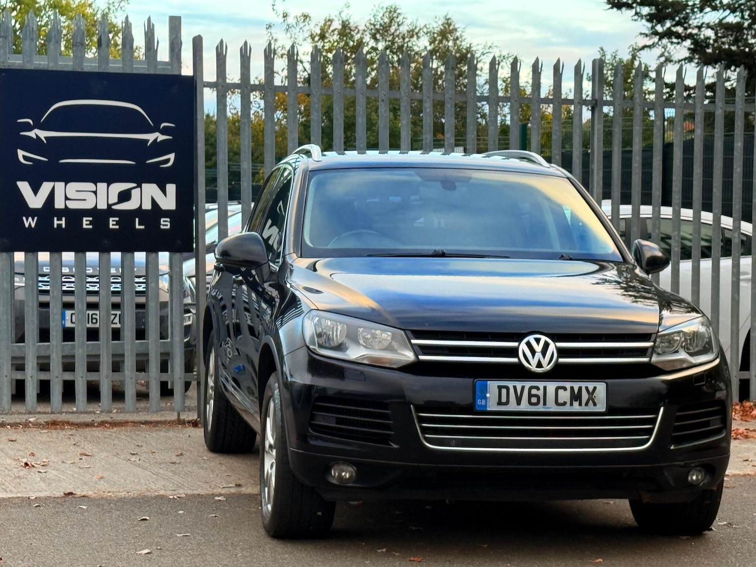 Used Volkswagen Touareg 2011 for sale - 76259619: Photo 1
