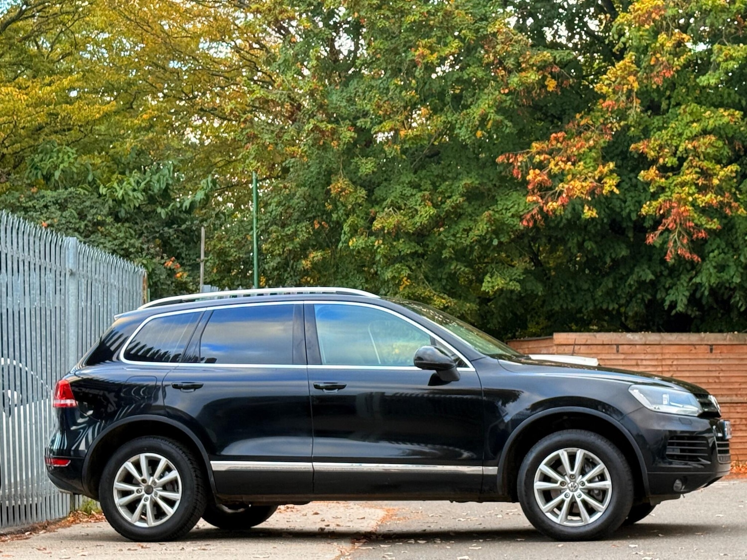 Used Volkswagen Touareg 2011 for sale - 76259619: Photo 12