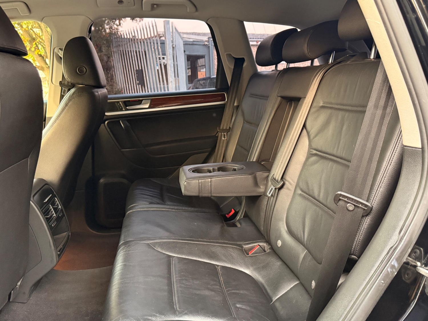 Used Volkswagen Touareg 2011 for sale - 76259619: Photo 20