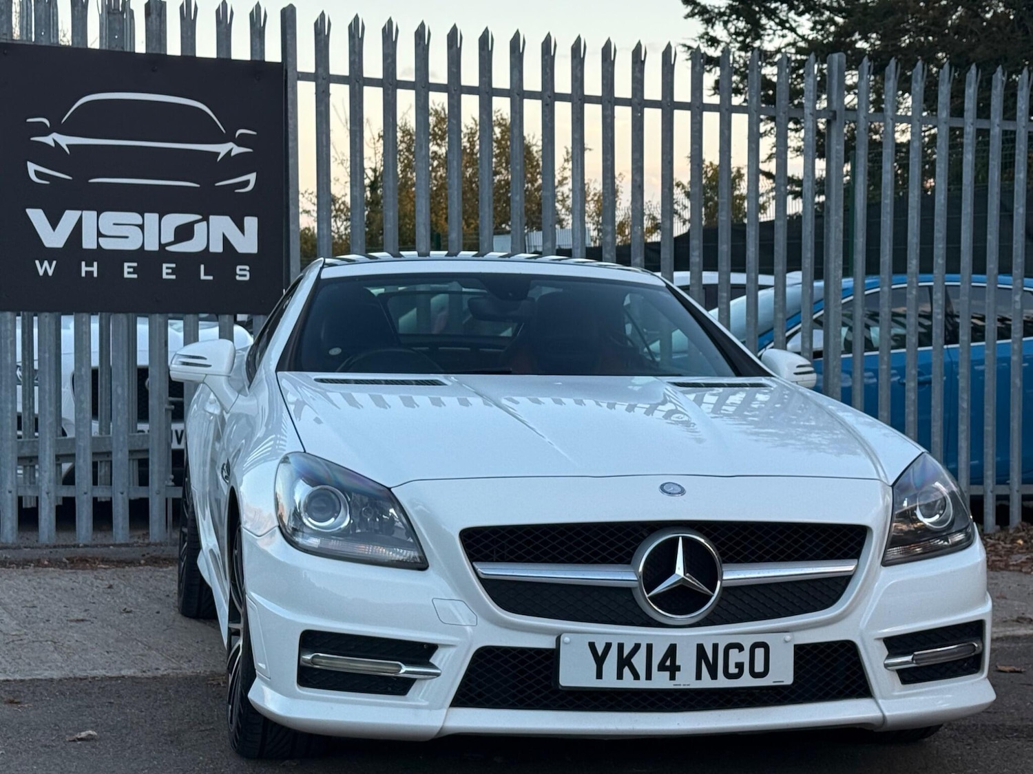 Used Mercedes-Benz SLK 2014 for sale - 76377742: Photo 1