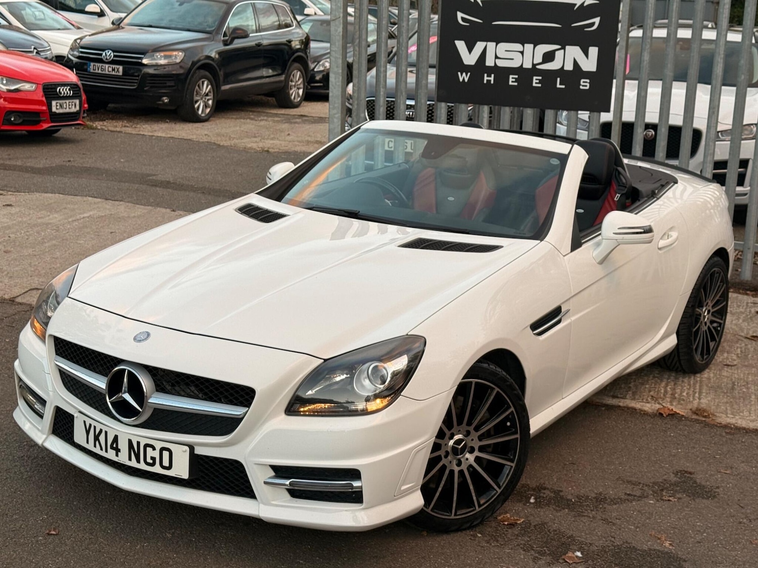 Used Mercedes-Benz SLK 2014 for sale - 76377742: Photo 10
