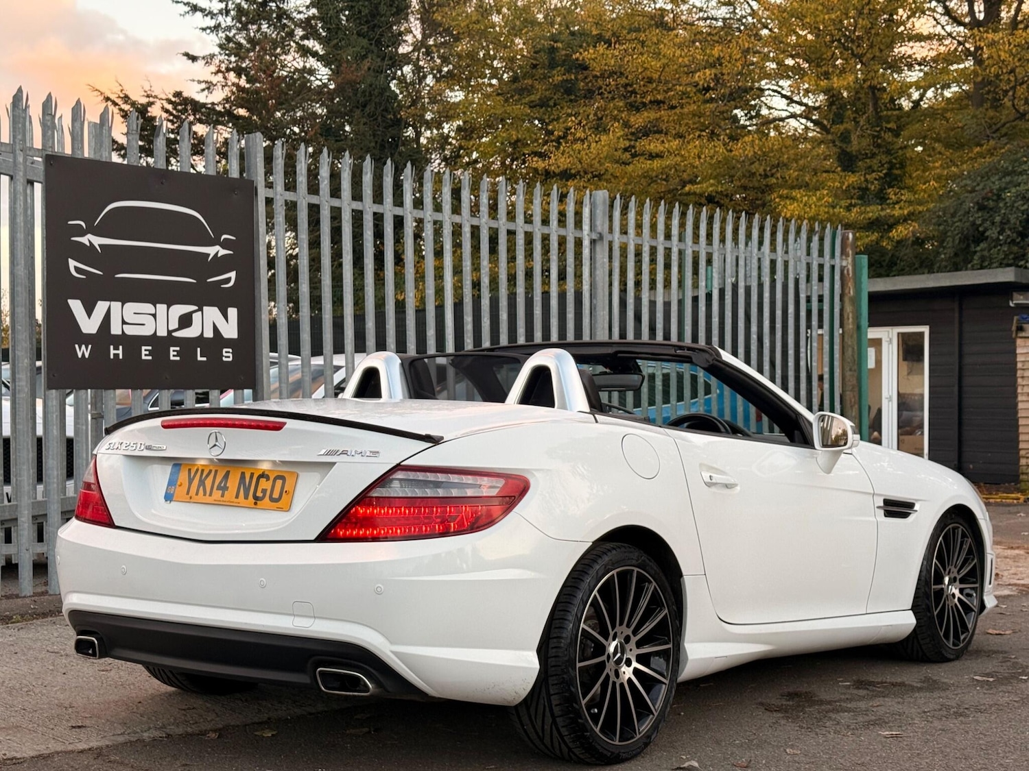 Used Mercedes-Benz SLK 2014 for sale - 76377742: Photo 15