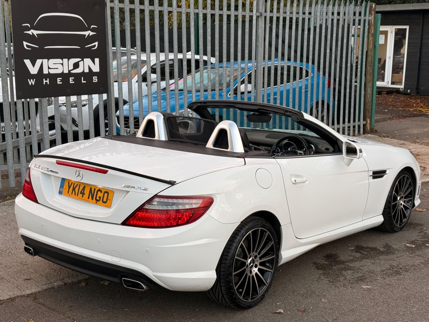Used Mercedes-Benz SLK 2014 for sale - 76377742: Photo 16