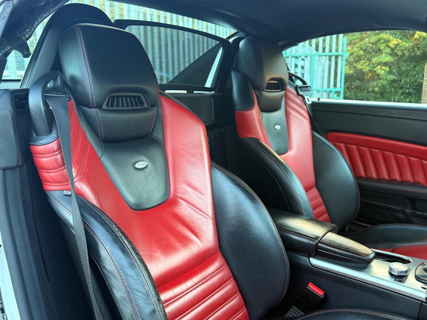 Used Mercedes-Benz SLK 2014 for sale - 76377742: Photo 21