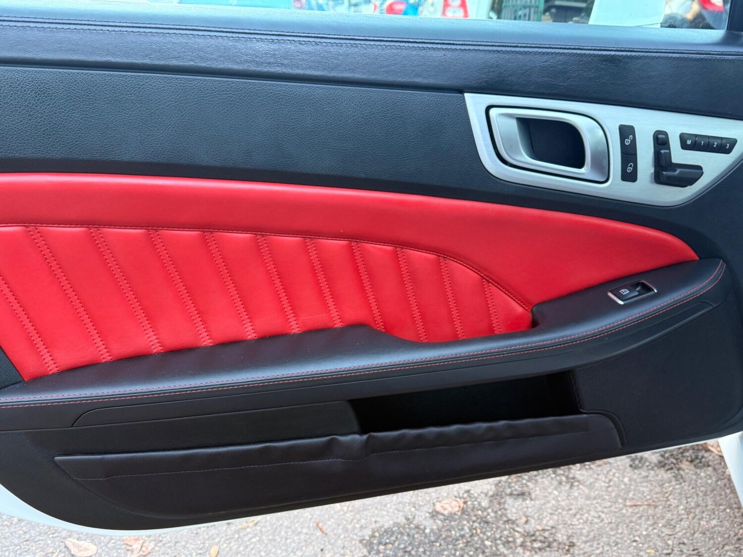 Used Mercedes-Benz SLK 2014 for sale - 76377742: Photo 24