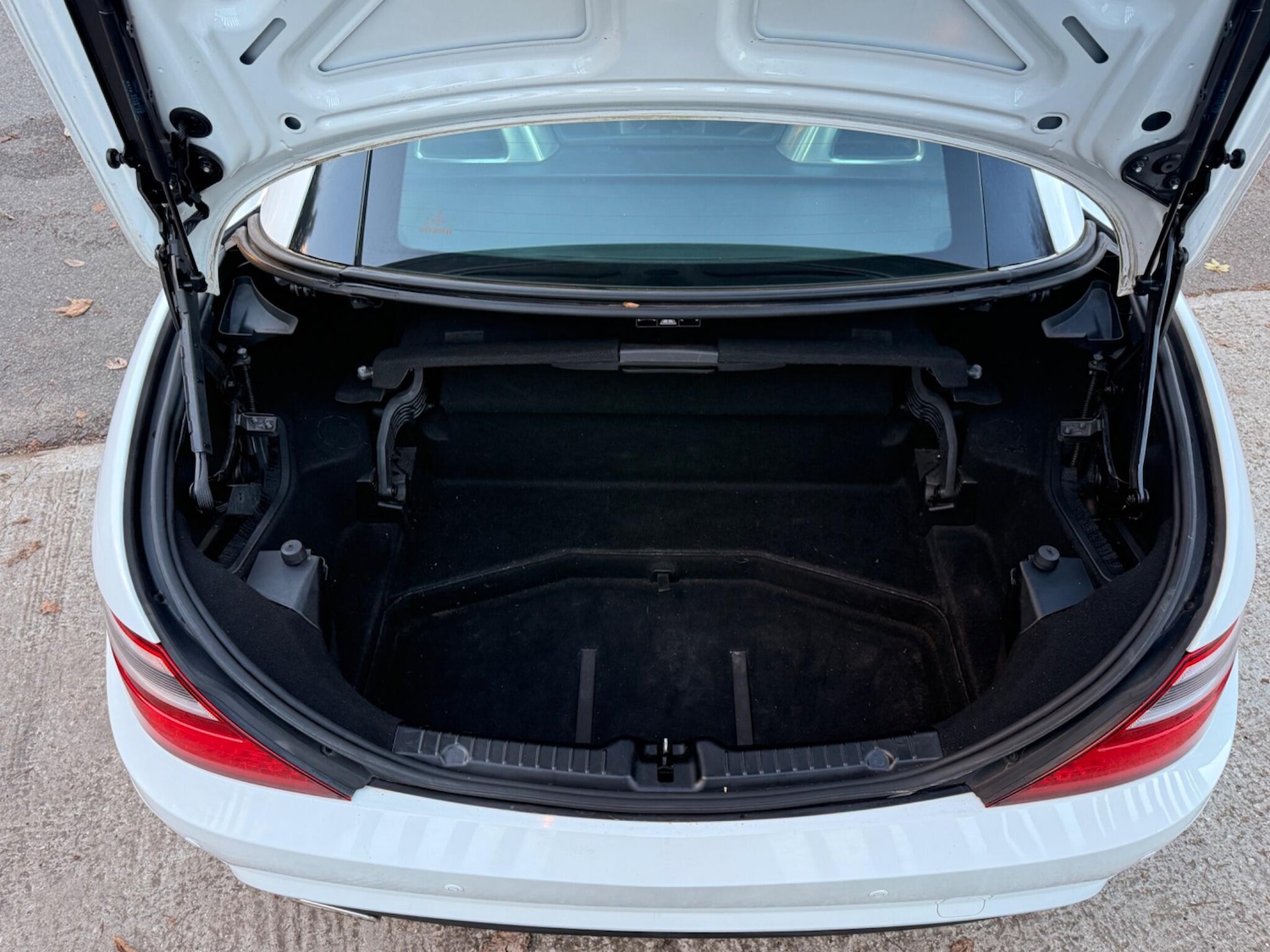 Used Mercedes-Benz SLK 2014 for sale - 76377742: Photo 27