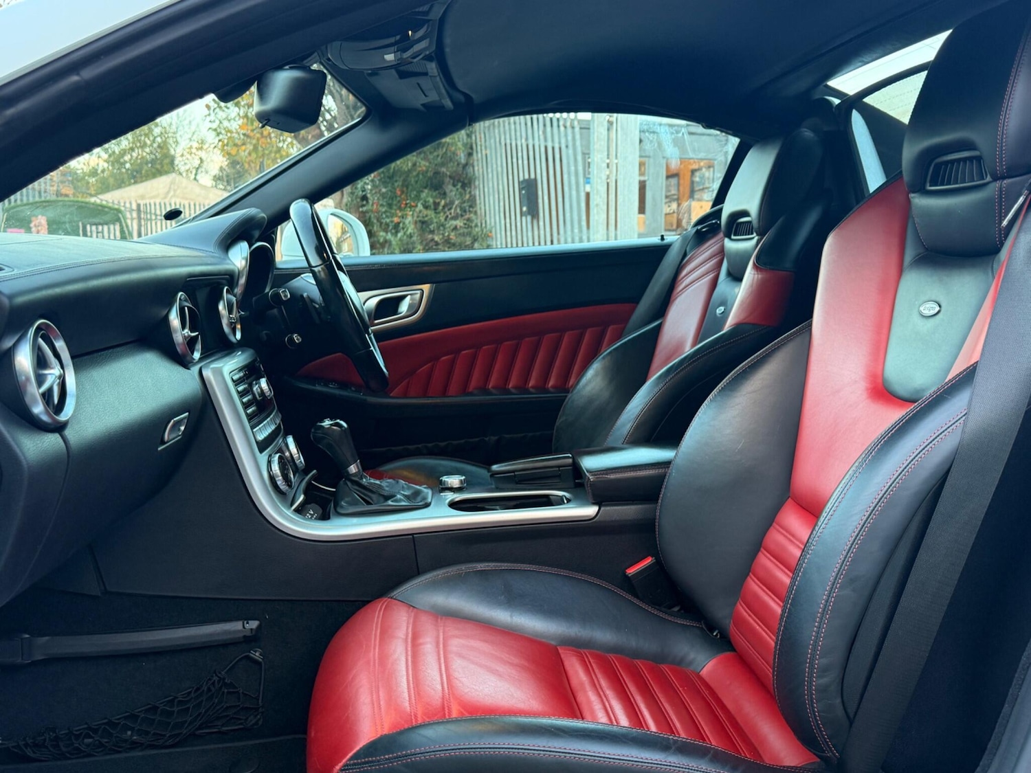 Used Mercedes-Benz SLK 2014 for sale - 76377742: Photo 29