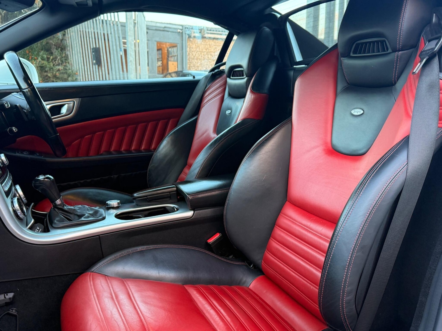 Used Mercedes-Benz SLK 2014 for sale - 76377742: Photo 30