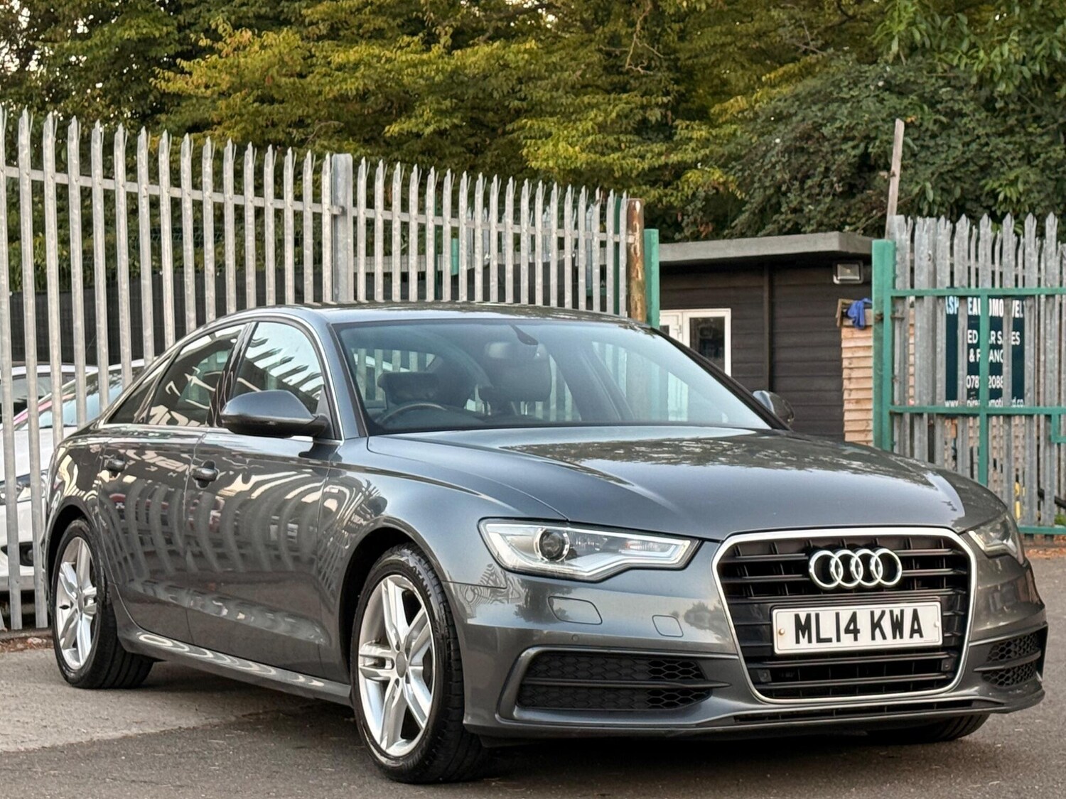 Used Audi A6 Saloon 2014 for sale - 76458116: Photo 6
