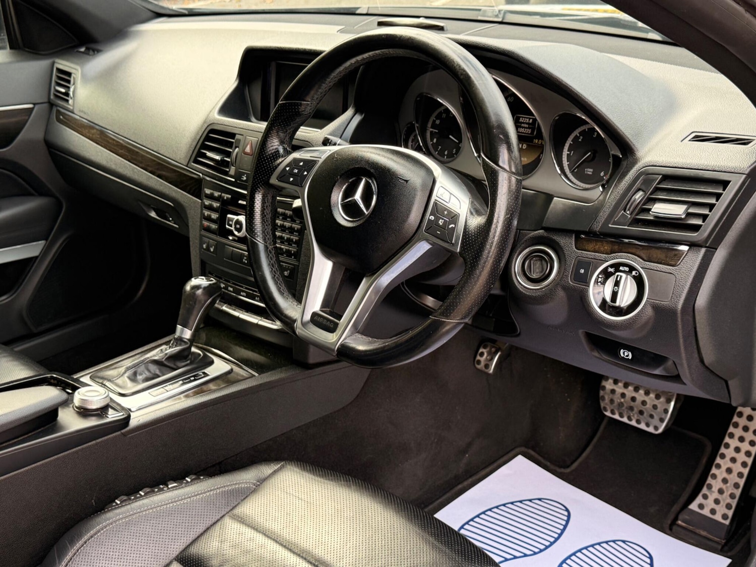 Used Mercedes-Benz E Class 2012 for sale - 76348900: Photo 17