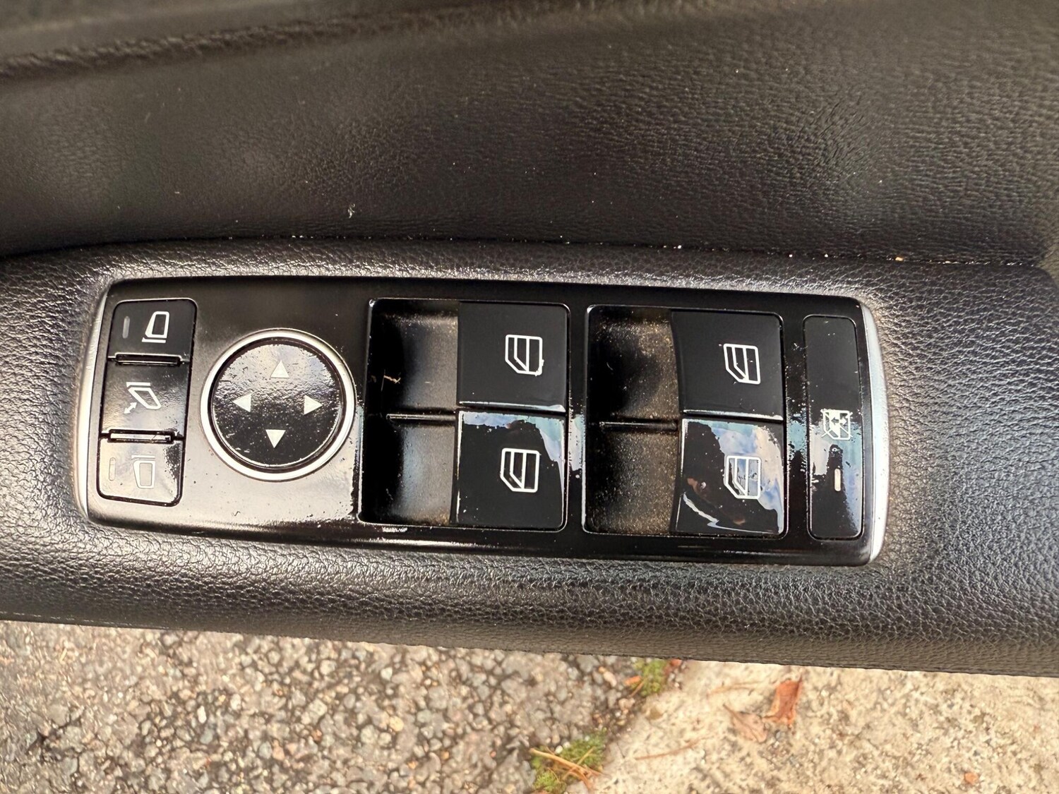 Used Mercedes-Benz E Class 2012 for sale - 76348900: Photo 23